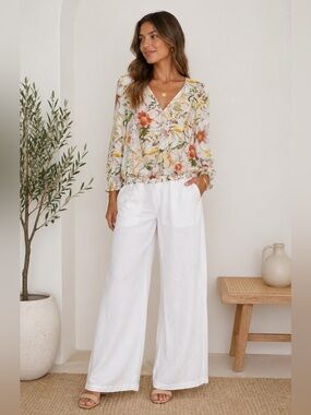 INC Women’s. Bright Floral Wrap Spring Top with Elastic Waist Size 1X